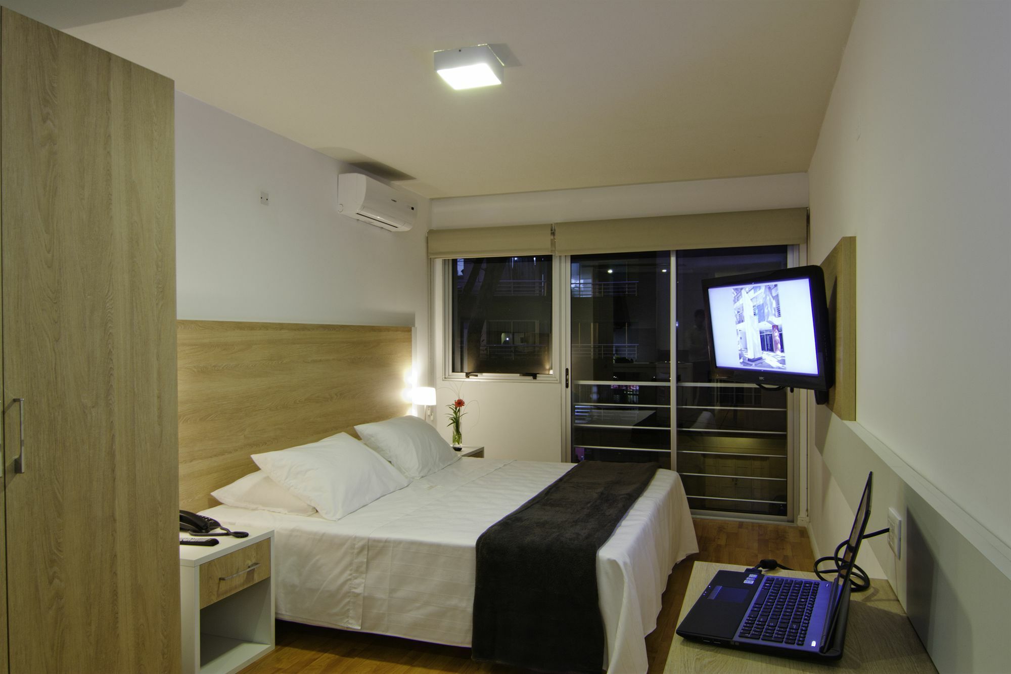 Massini Suites Montevideo Esterno foto